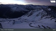 Archived image Webcam Davos Klosters, Parsenn 05:00