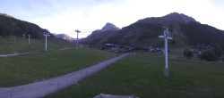 Archiv Foto Webcam Val d&#39;Isère: Übungspisten im Tal 17:00