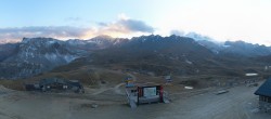 Archived image Webcam Rocher de Bellevarde in Val d&#39;Isère 17:00