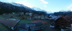 Archiv Foto Webcam Dorf Wengen in der Schweiz 07:00