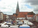 Archived image Webcam Eutin Town Square 11:00