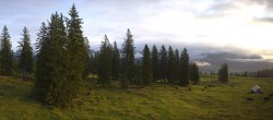 Archiv Foto Webcam Alp Sellamatt - Zinggen Pub 06:00