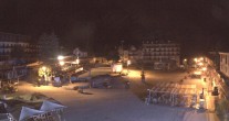 Archiv Foto Webcam Place d&#39;Auron 01:00