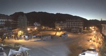 Archived image Webcam Alpes Maritimes - Place d&#39;Auron 05:00