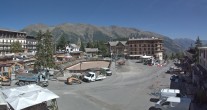 Archived image Webcam Alpes Maritimes - Place d&#39;Auron 13:00