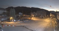 Archiv Foto Webcam Place d&#39;Auron 05:00