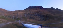 Archiv Foto Webcam Grand Tourmalet - Pisten Grenouilles, Espade und Béarnais 05:00