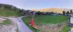 Archived image Webcam La Plagne - Base station chairlift Montchavin 08:00