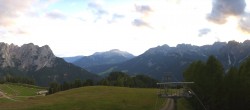 Archived image Webcam Pozza di Fassa: Panoramic view Dolomites 19:00