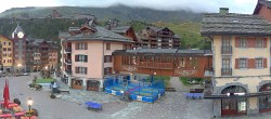 Archived image Webcam Les Arcs - Village Arc 1950 06:00