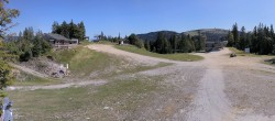 Archived image Webcam Les Tuffes - View at slopes 13:00