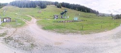 Archived image Webcam Massif de la Serra - Base station 15:00