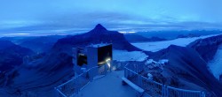 Archiv Foto Webcam Peak Walk Hängebrücke Glacier 3000 05:00