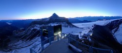Archived image Webcam Glacier 3000 Peak Walk 06:00