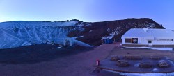 Archived image Webcam Les Deux Alpes (top station chairlift Glacier) 05:00