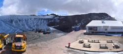 Archived image Webcam Les Deux Alpes (top station chairlift Glacier) 11:00