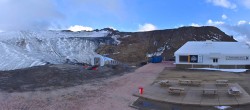 Archived image Webcam Les Deux Alpes (top station chairlift Glacier) 17:00