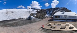Archived image Webcam Les Deux Alpes (top station chairlift Glacier) 13:00
