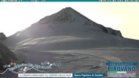 Archiv Foto Webcam Stilfserjoch: Blick auf die Gletscherpisten 07:00