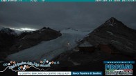 Archiv Foto Webcam Trincerone: Blick auf den Gletscher am Stilfser Joch 05:00