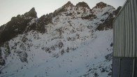 Archived image Webcam Whakapapa: View Pinnacles Ridge 02:00