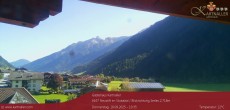 Archived image Webcam View towards Neustift and Serles / Stubai 09:00