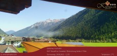 Archived image Webcam View towards Neustift and Serles / Stubai 11:00
