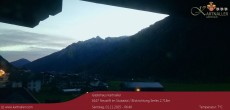 Archiv Foto Webcam Blick auf Neustift und Serles im Stubaital 05:00