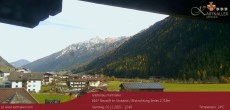 Archiv Foto Webcam Blick auf Neustift und Serles im Stubaital 11:00