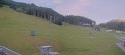 Archived image Webcam View from the Patscherkofel Base Station 04:00