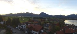 Archiv Foto Webcam Hopfensee - Blick Richtung Skigebiet Reutte-Hahnenkamm 06:00