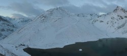 Archived image Webcam in the Pitztaler Gletscher Rifflsee Ski Resort 06:00