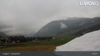 Archived image Webcam Livigno: View Snowfarm 06:00