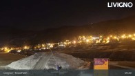 Archived image Webcam Livigno: View Snowfarm 04:00