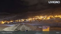 Archiv Foto Webcam Snowfarm Livigno 04:00