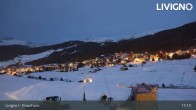 Archived image Webcam Livigno: View Snowfarm 16:00