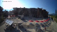 Archiv Foto Webcam Revelstoke Mountain Resort Village 16:00