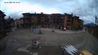 Archiv Foto Webcam Revelstoke Mountain Resort Village 07:00