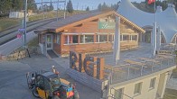 Archived image Webcam Rigi Ski Resort - Bahnhöfli restaurant 07:00