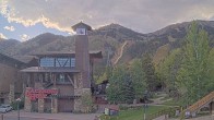 Archived image Webcam Tram Station Jackson Hole Mountain Resort 17:00