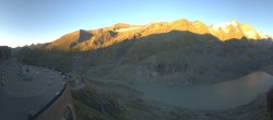 Archived image Webcam Großglockner High Alpine Road - Kaiser Franz Josefs Höhe 05:00