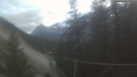 Archiv Foto Webcam Grächen: Blick auf Charles Kuonen Hängebrücke 19:00