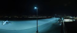 Archiv Foto Webcam Flughafen Innsbruck 01:00