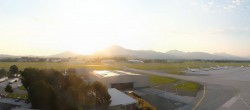 Archived image Webcam Panoramic view of Salzburg Airport 05:00