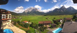 Archiv Foto Webcam Hotel Post Lermoos: Zugspitze 13:00