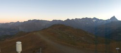 Archiv Foto Webcam Cervino Ski Paradise: Skigebiet Chamois 05:00