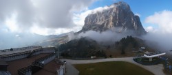 Archived image Webcam Val Gardena: Top station Ciampinoi 09:00