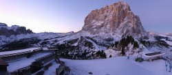 Archived image Webcam Val Gardena: Top station Ciampinoi 05:00