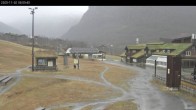Archived image Webcam Myrkdalen Hotel at base station chair lift Myrkdalsekspressen 07:00
