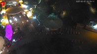 Archived image Webcam Vienna - City Hall Park 03:00